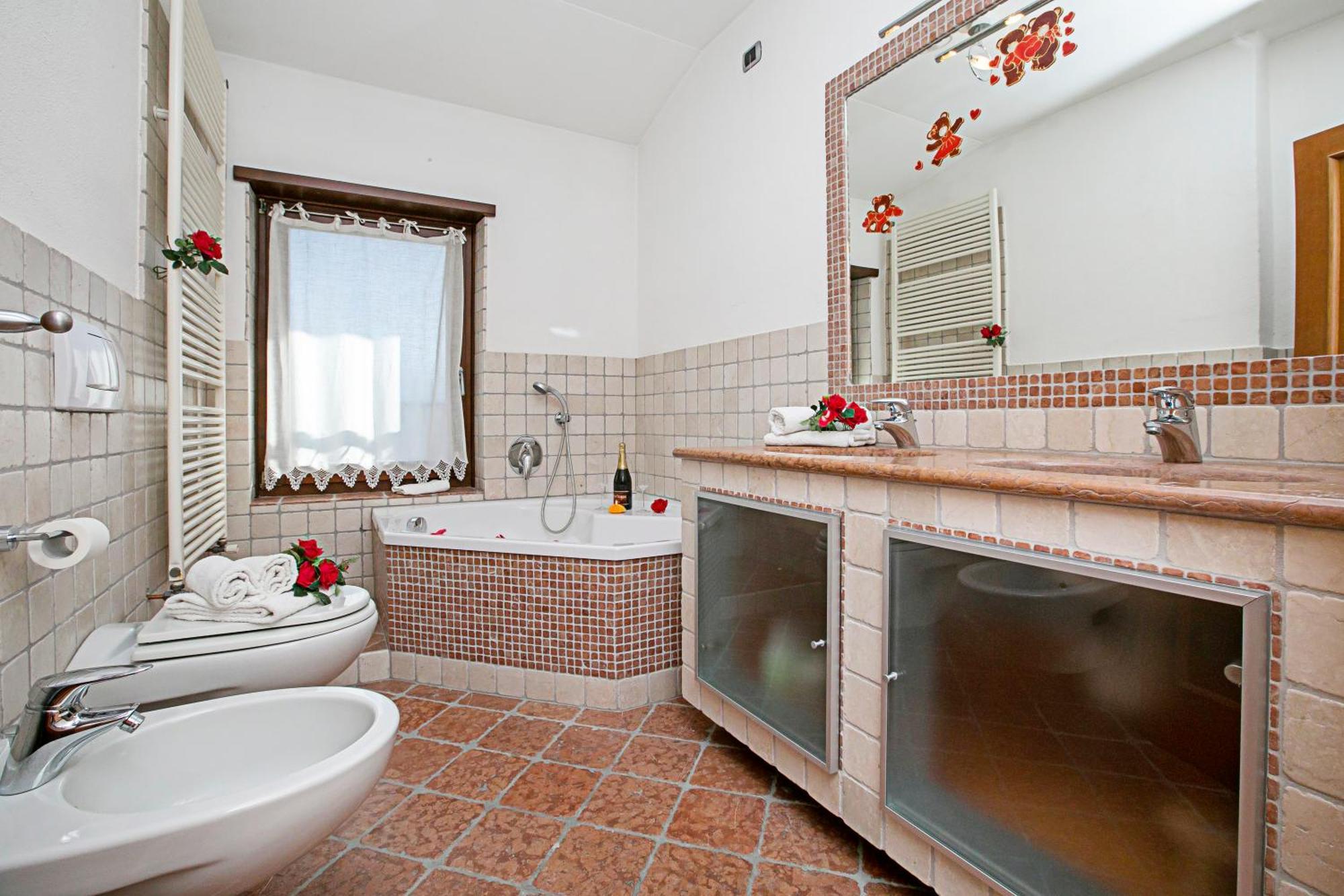 Paulie Apartment - Happy Rentals Riva del Garda Exteriör bild