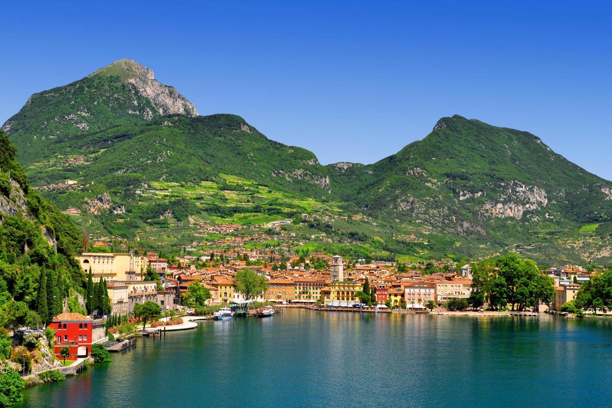 Paulie Apartment - Happy Rentals Riva del Garda Exteriör bild